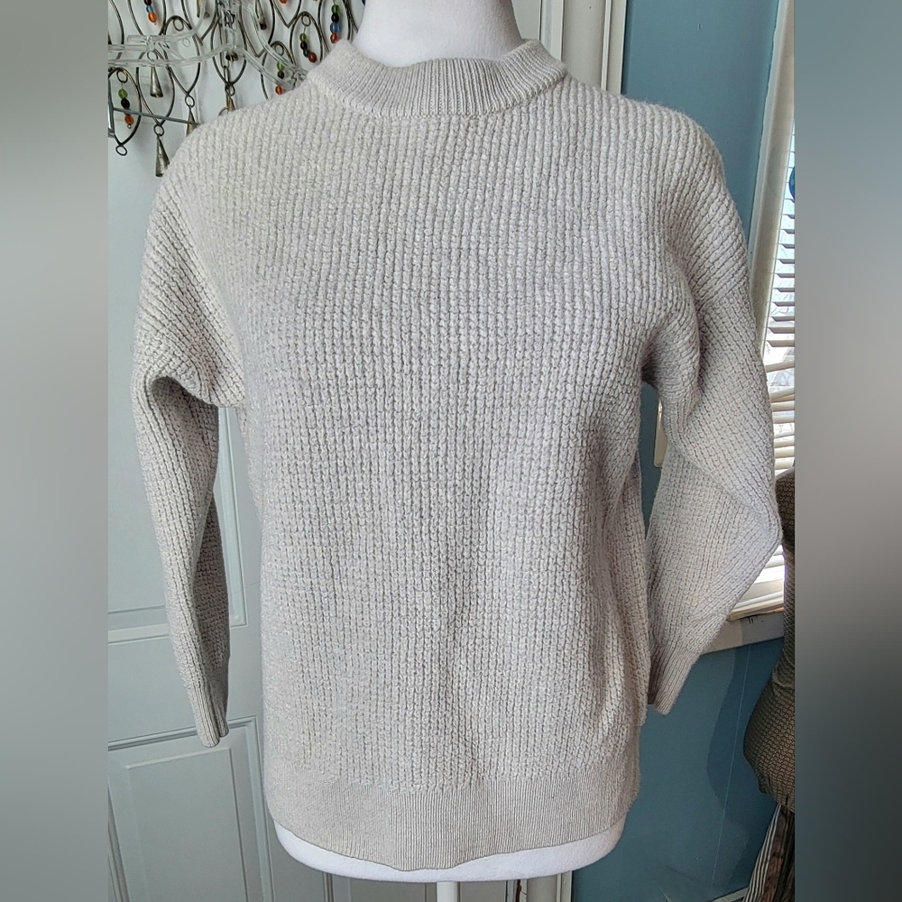 Aritzia Wilfred Free Hillside 100% Wool Cropped Kint Sweater Womens XS Oatmeal